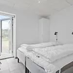 Lovely In With Kitchen *