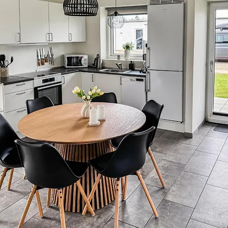 Lovely In With Kitchen بيت للعطل Ringkøbing