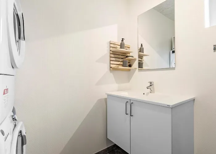 Semesterbostad Lovely In With Kitchen